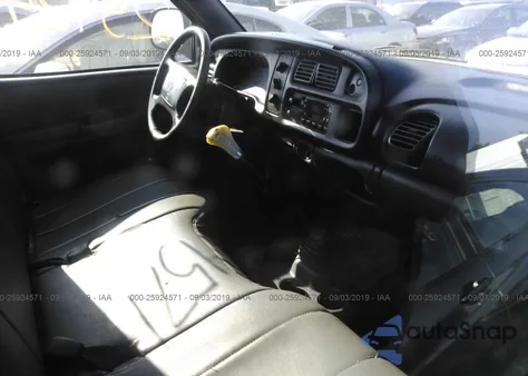 2001 Dodge Ram 1500 St/Work Special from USA, damaged, VIN 1B7HC16X61S261482